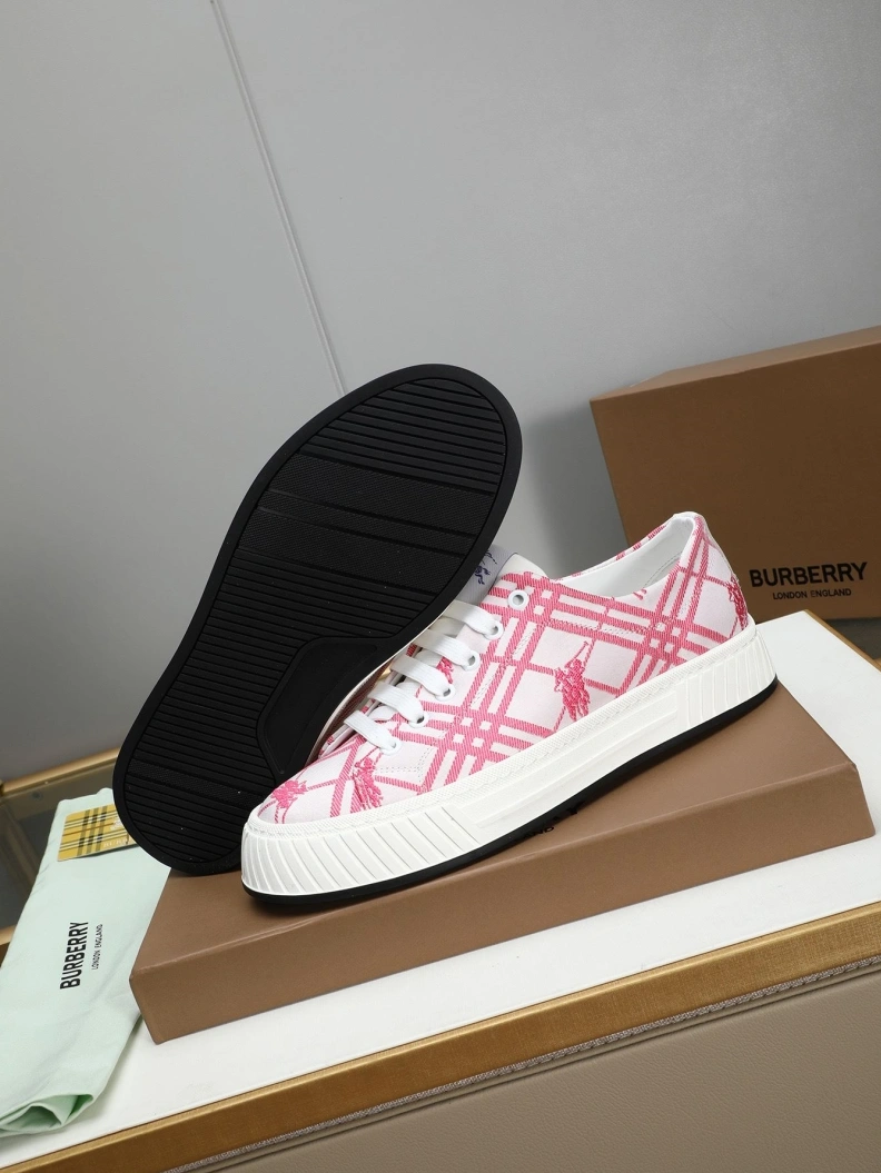 Durable Bxrbxrry Sneakers 114639