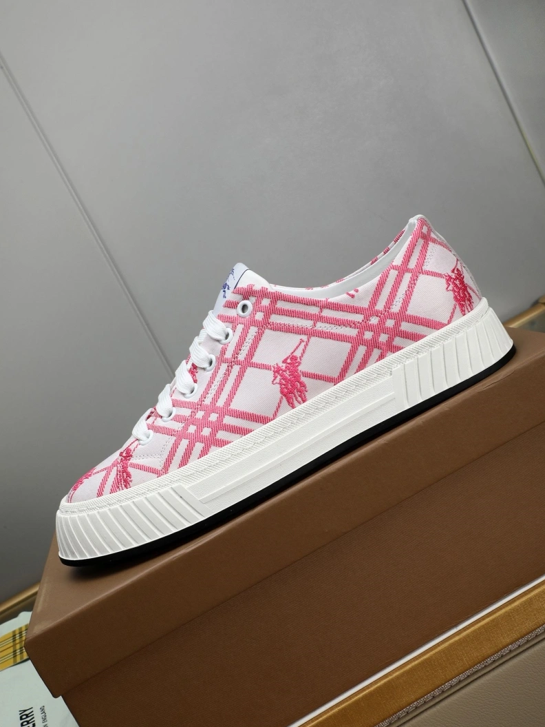 Durable Bxrbxrry Sneakers 114639