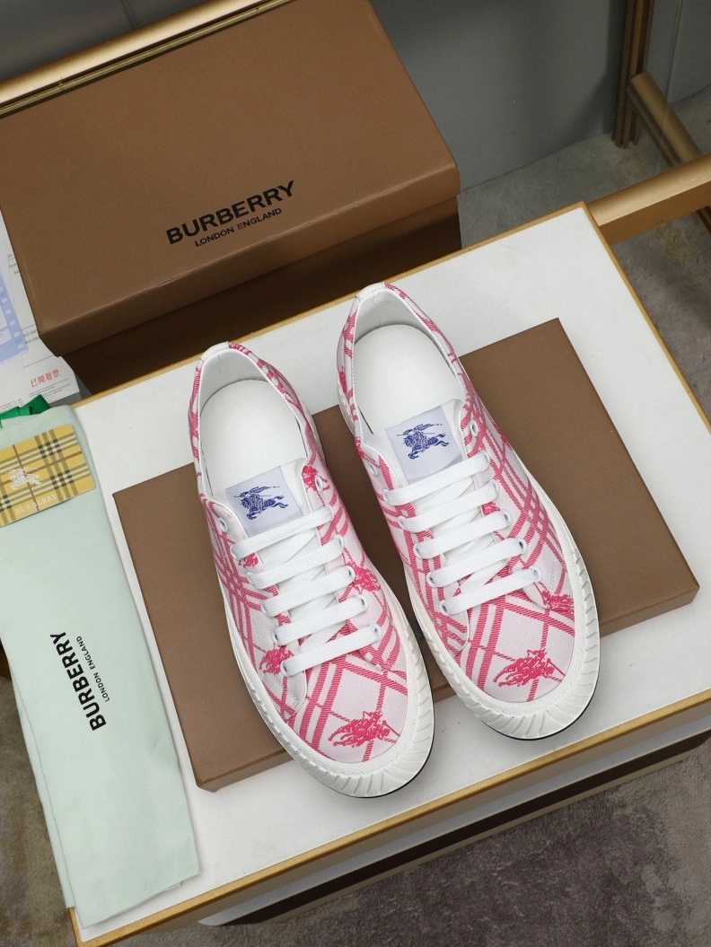 Durable Bxrbxrry Sneakers 114639