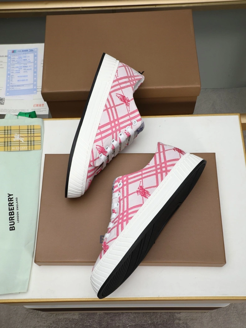 Durable Bxrbxrry Sneakers 114639