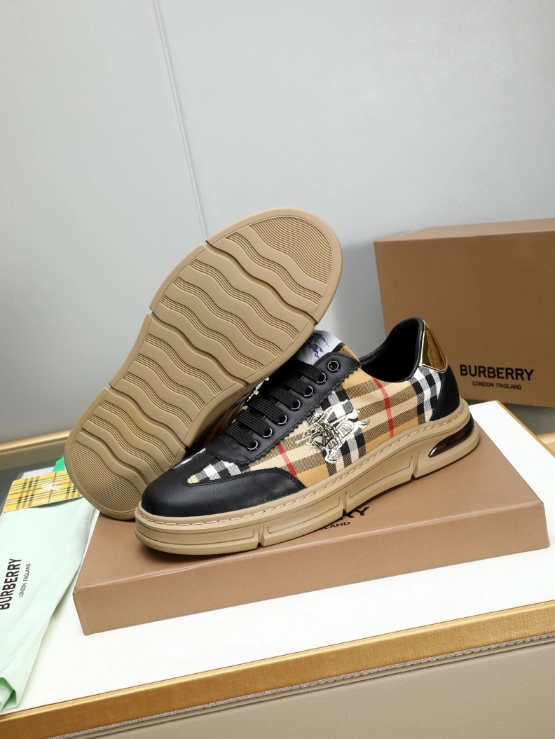 Fashionable Bxrbxrry Sneakers 114640