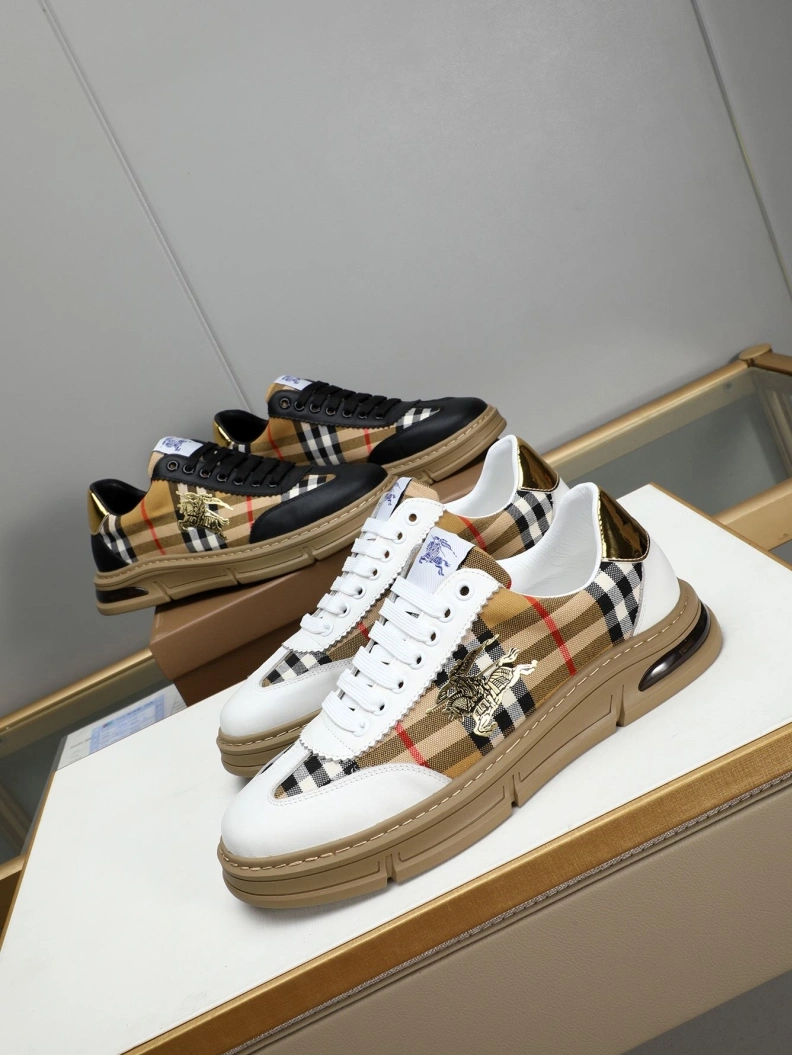 Fashionable Bxrbxrry Sneakers 114640