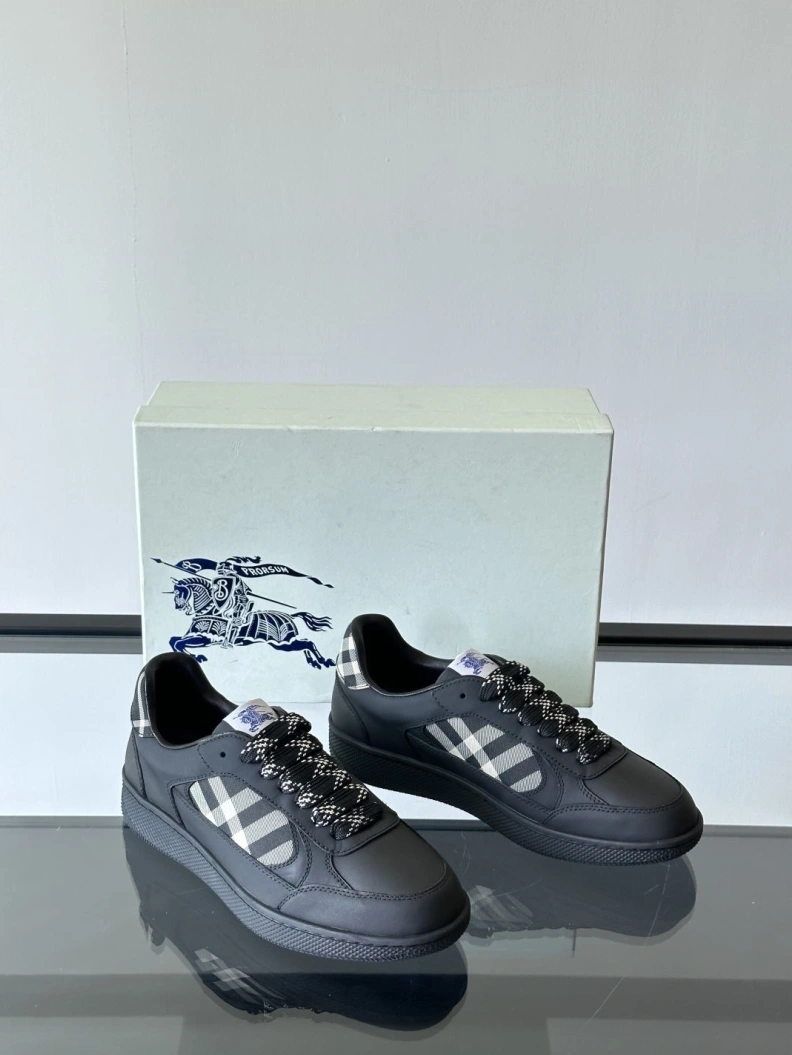 DailyWear Bxrbxrry Sneakers 114637