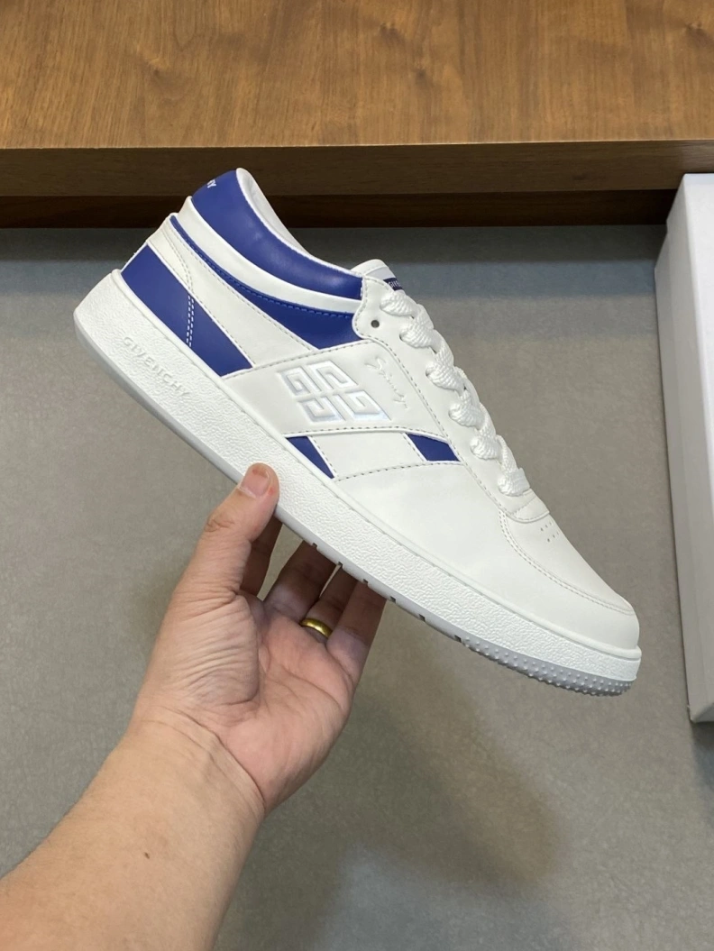 Functional Gxvxnchy Sneakers 152583