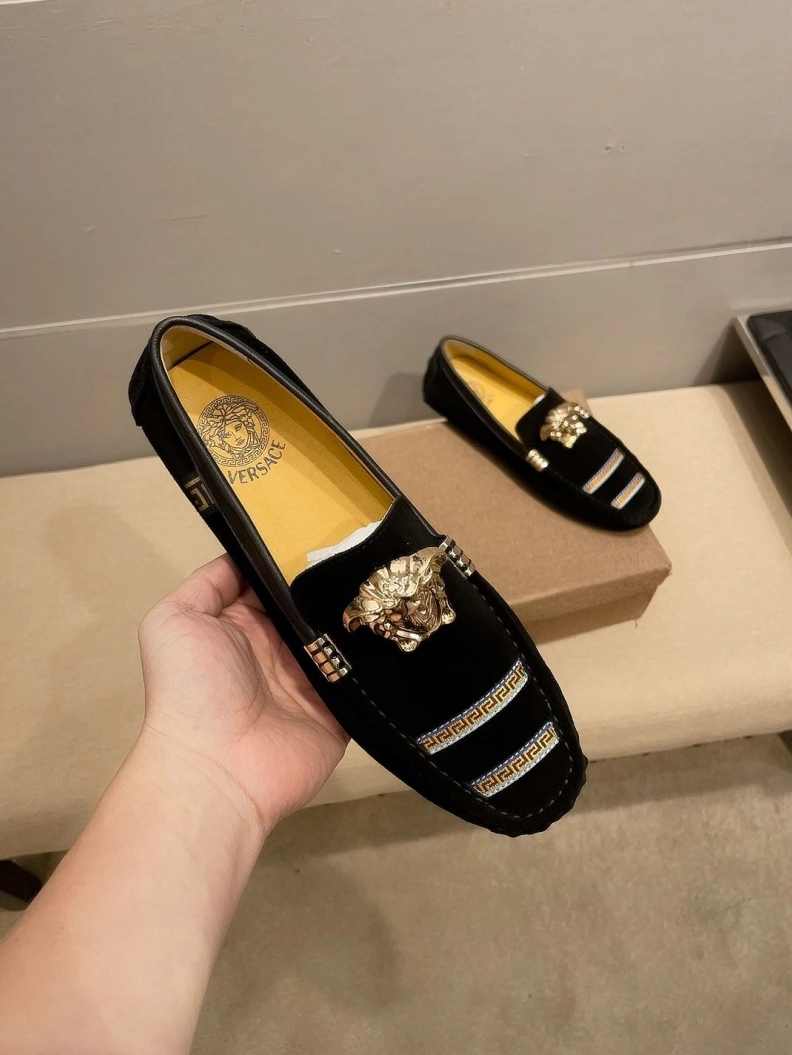 Vibrant Gxvxnchy Leather Shoes 152768