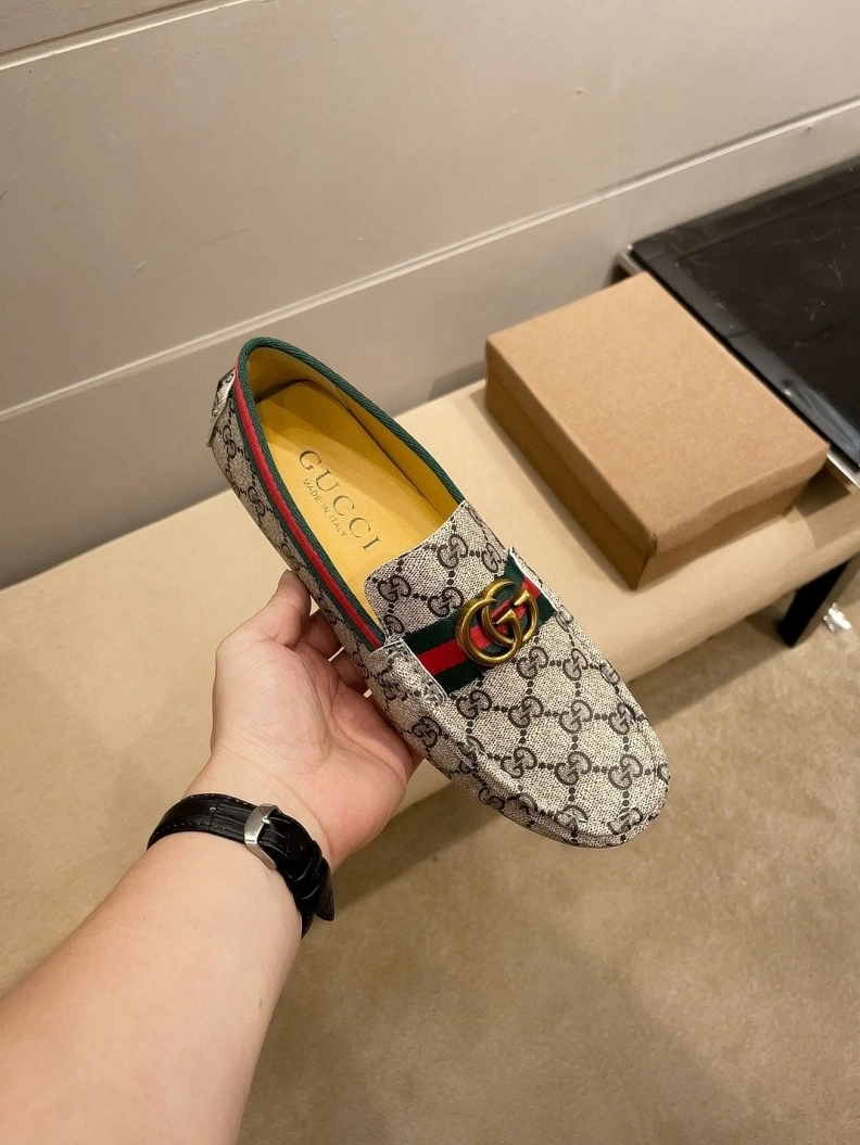 Affordable Gxccx Leather Shoes 156634