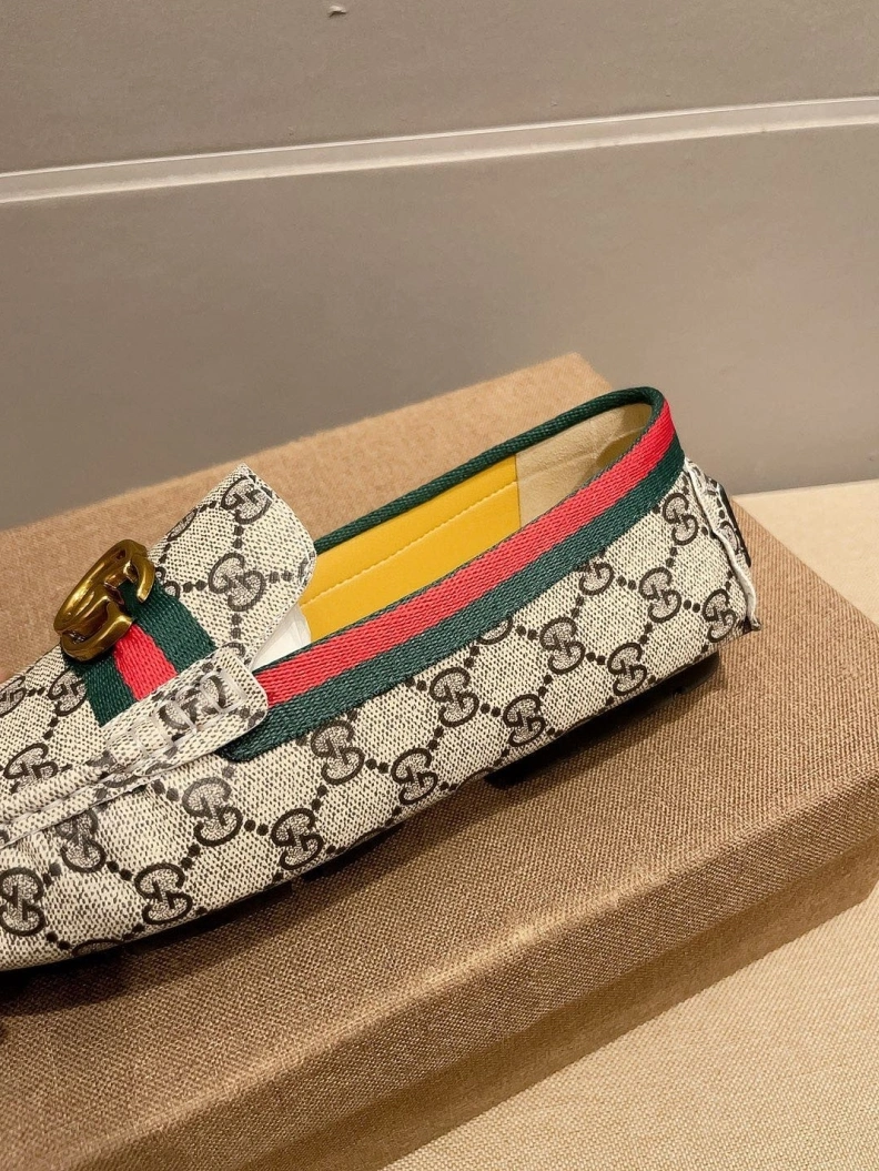 Affordable Gxccx Leather Shoes 156634