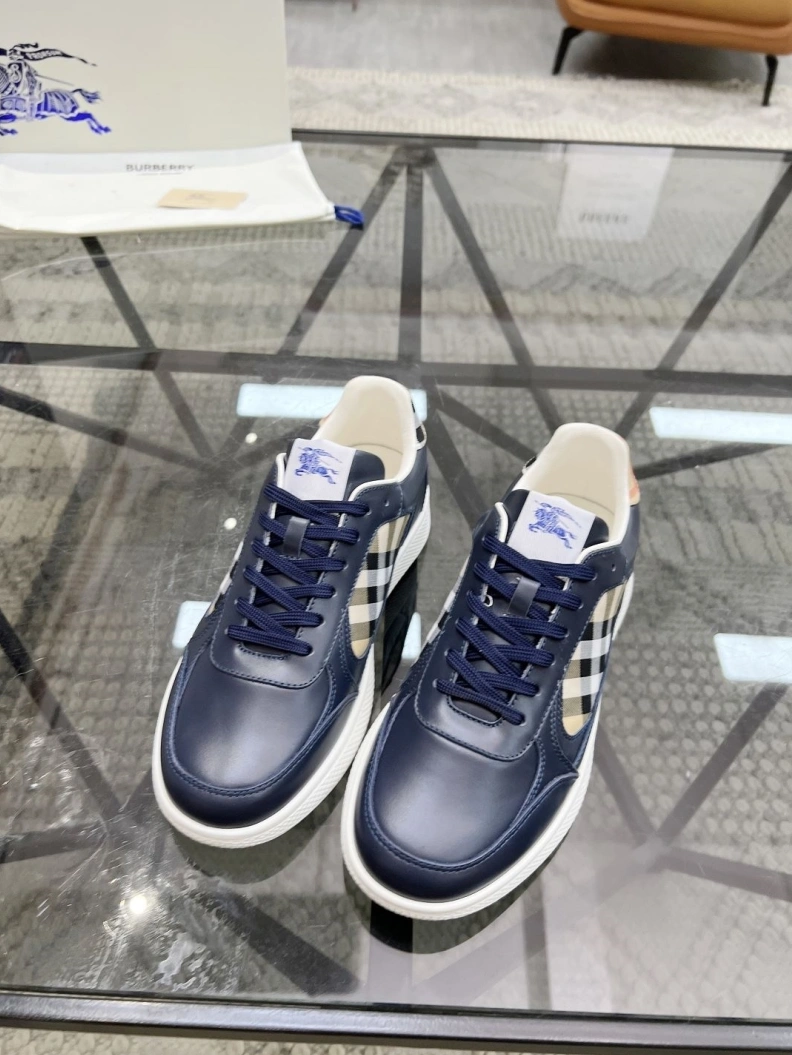 Comfortable Bxrbxrry Sneakers 114632