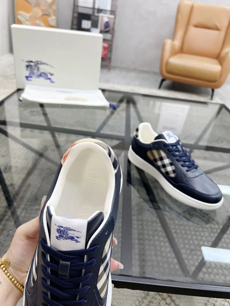 Comfortable Bxrbxrry Sneakers 114632