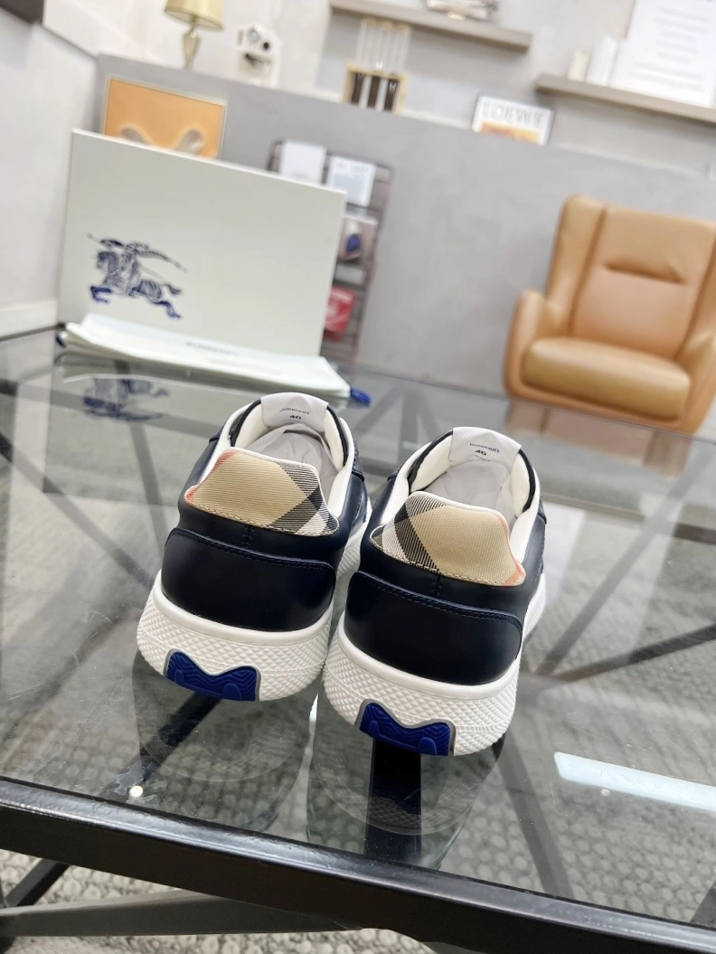 Comfortable Bxrbxrry Sneakers 114632