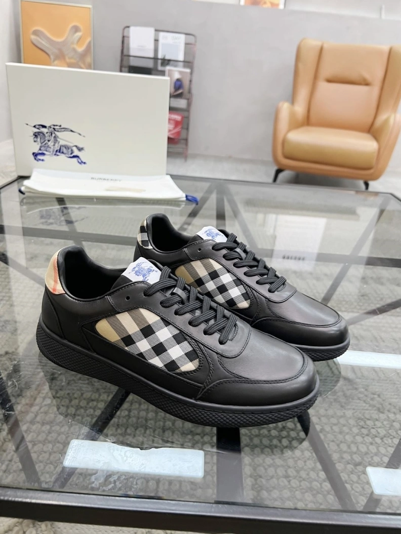 Durable Bxrbxrry Sneakers 114630