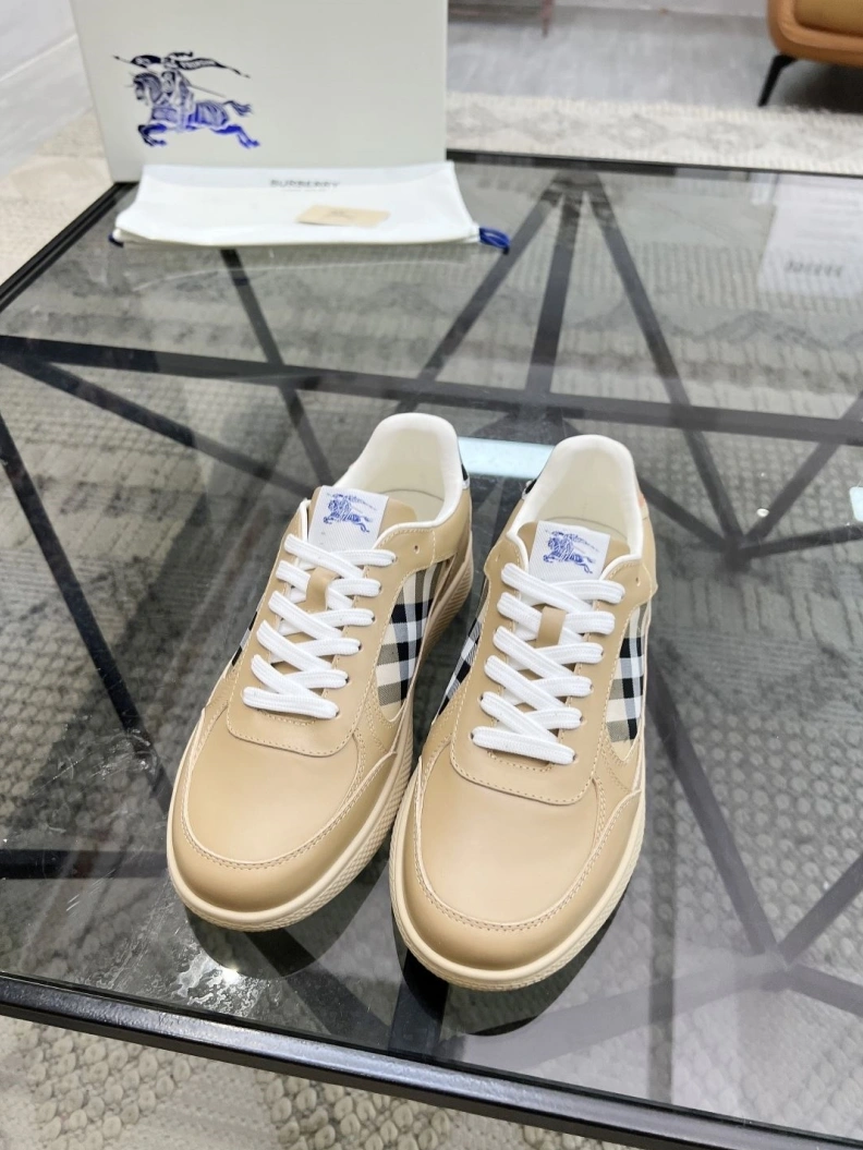 Bxrbxrry Sneakers Sleek 114627