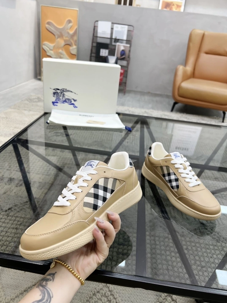 Bxrbxrry Sneakers Sleek 114627