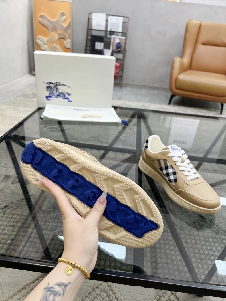 Bxrbxrry Sneakers Sleek 114627