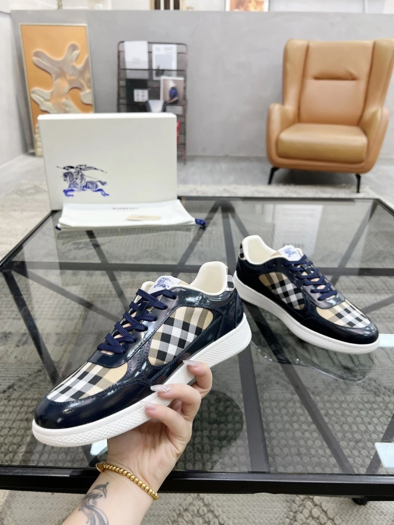 Trendy Bxrbxrry Sneakers 114624