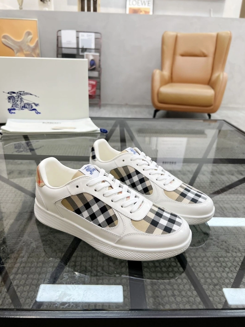 Sleek Bxrbxrry Sneakers 114622