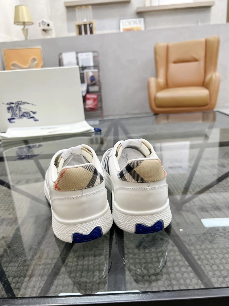 Sleek Bxrbxrry Sneakers 114622