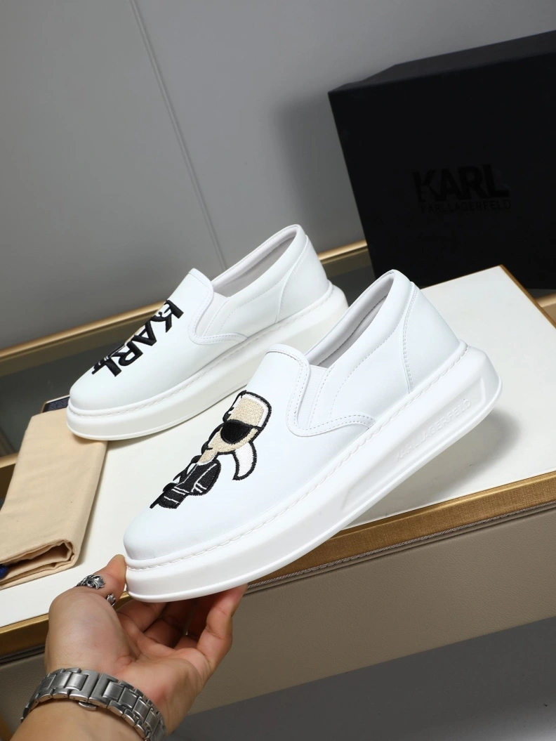 Versatile Othxr Sneakers 211210