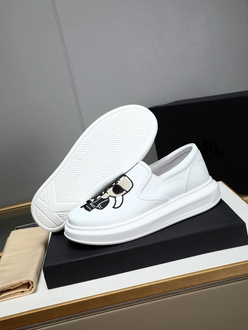 Versatile Othxr Sneakers 211210