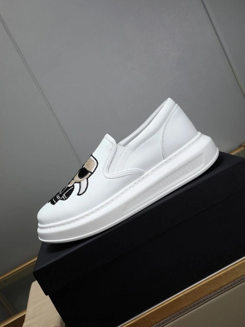 Versatile Othxr Sneakers 211210