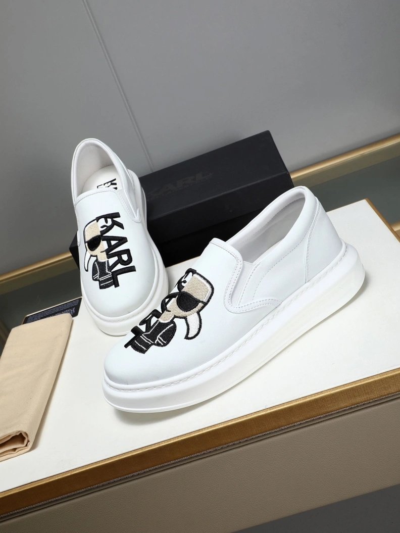 Versatile Othxr Sneakers 211210