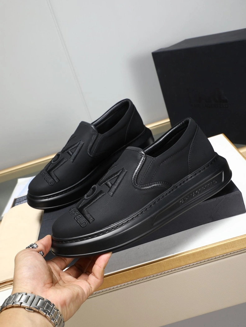 Versatile Othxr Sneakers 211212