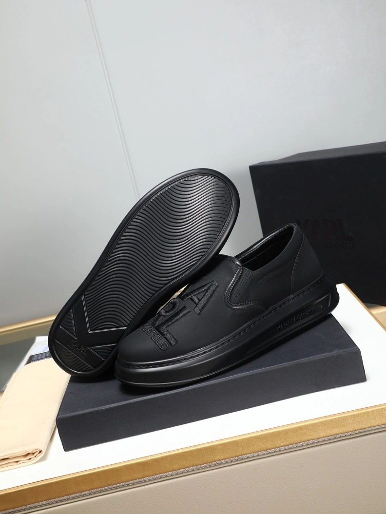 Versatile Othxr Sneakers 211212