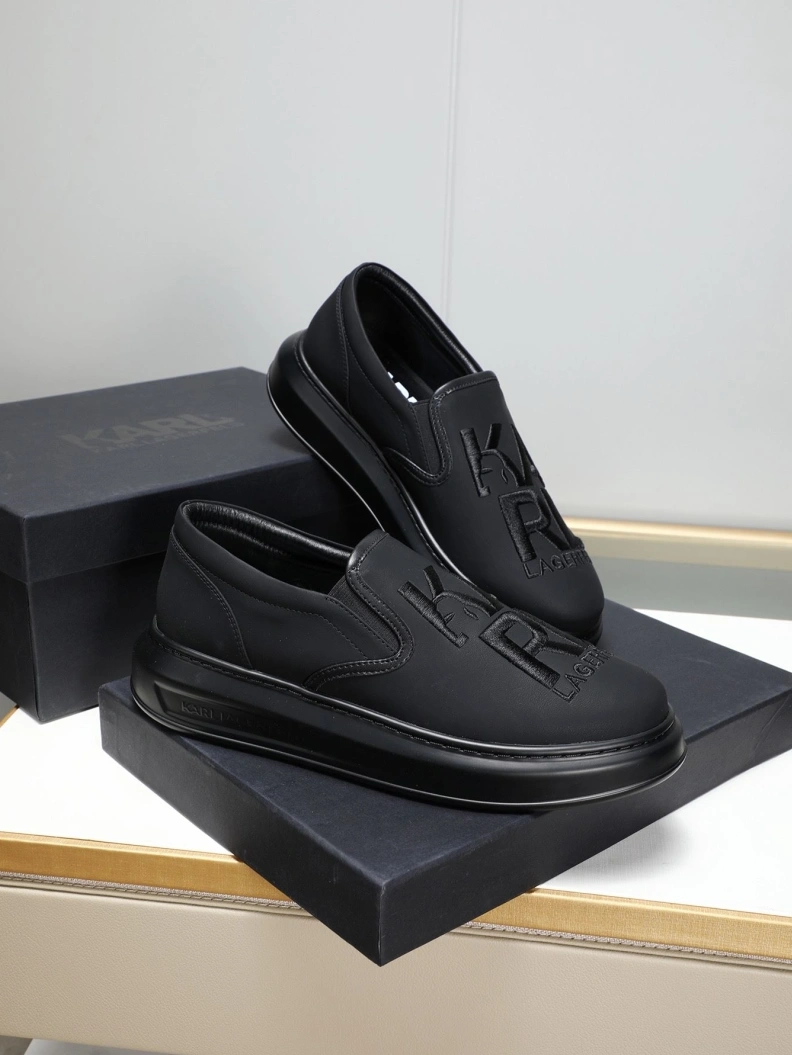 Versatile Othxr Sneakers 211212