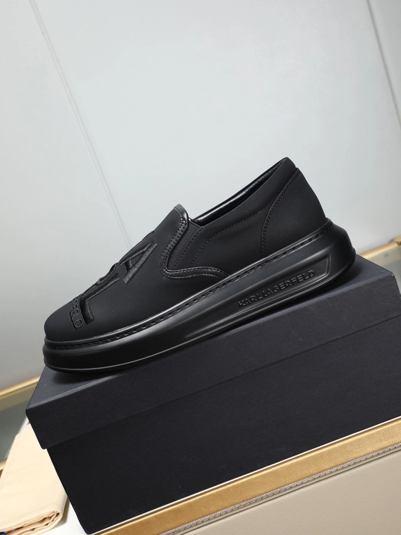 Versatile Othxr Sneakers 211212