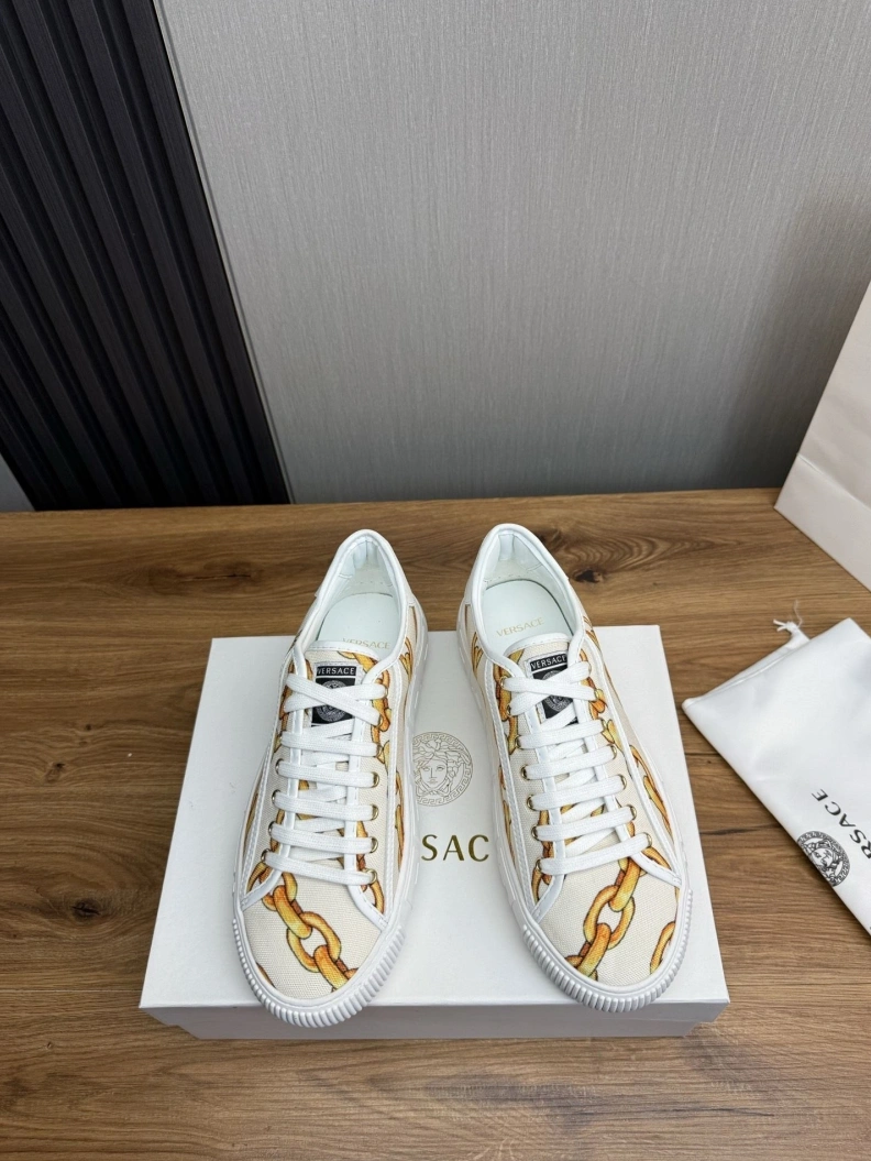 Gxvxnchy Sneakers Sleek 152580