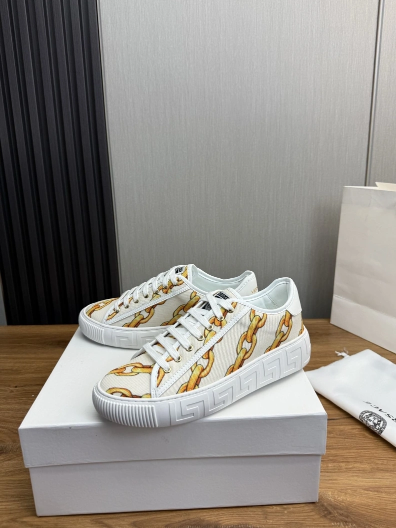 Gxvxnchy Sneakers Sleek 152580