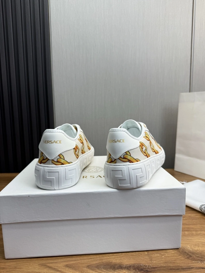 Gxvxnchy Sneakers Sleek 152580