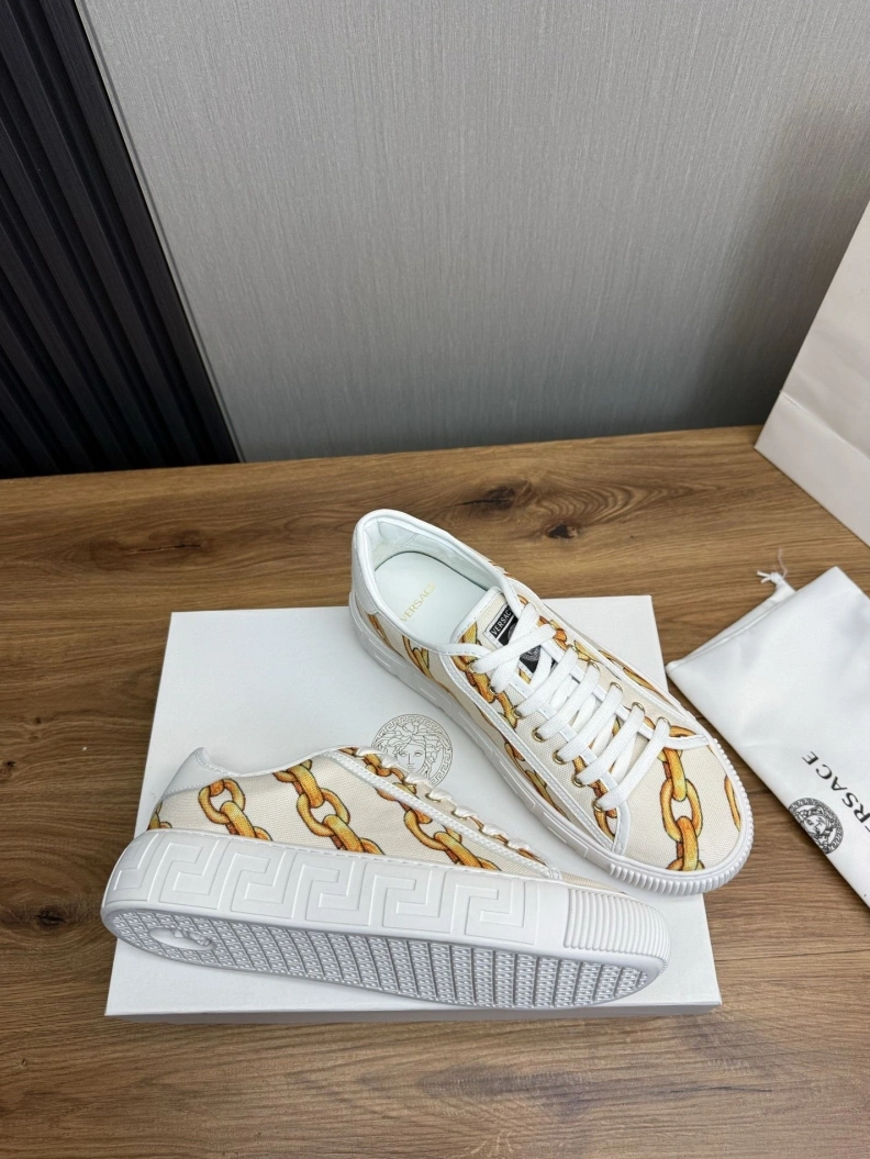 Gxvxnchy Sneakers Sleek 152580