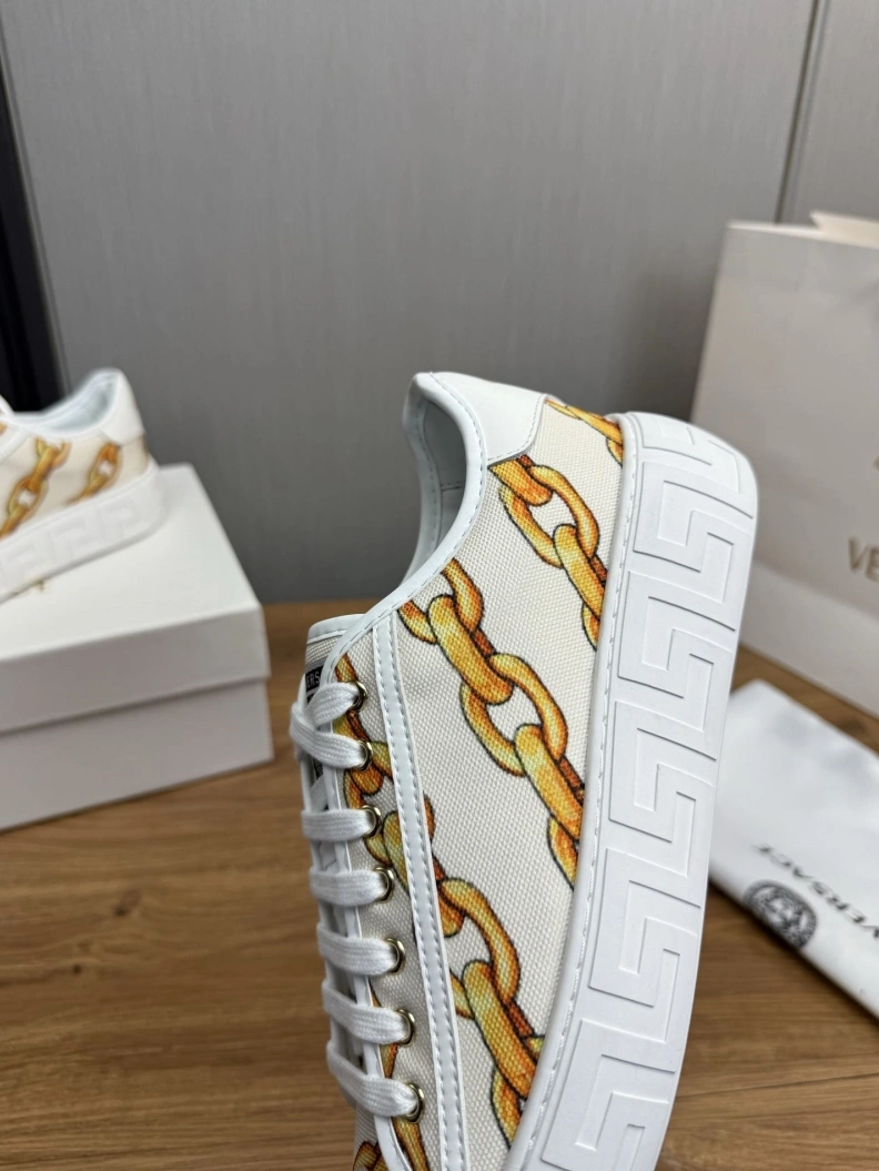 Gxvxnchy Sneakers Sleek 152580