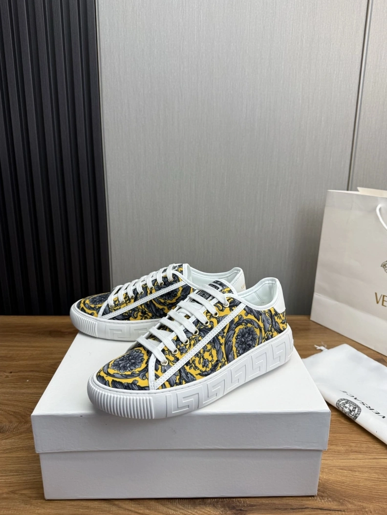 Gxvxnchy Sneakers Bright 152579