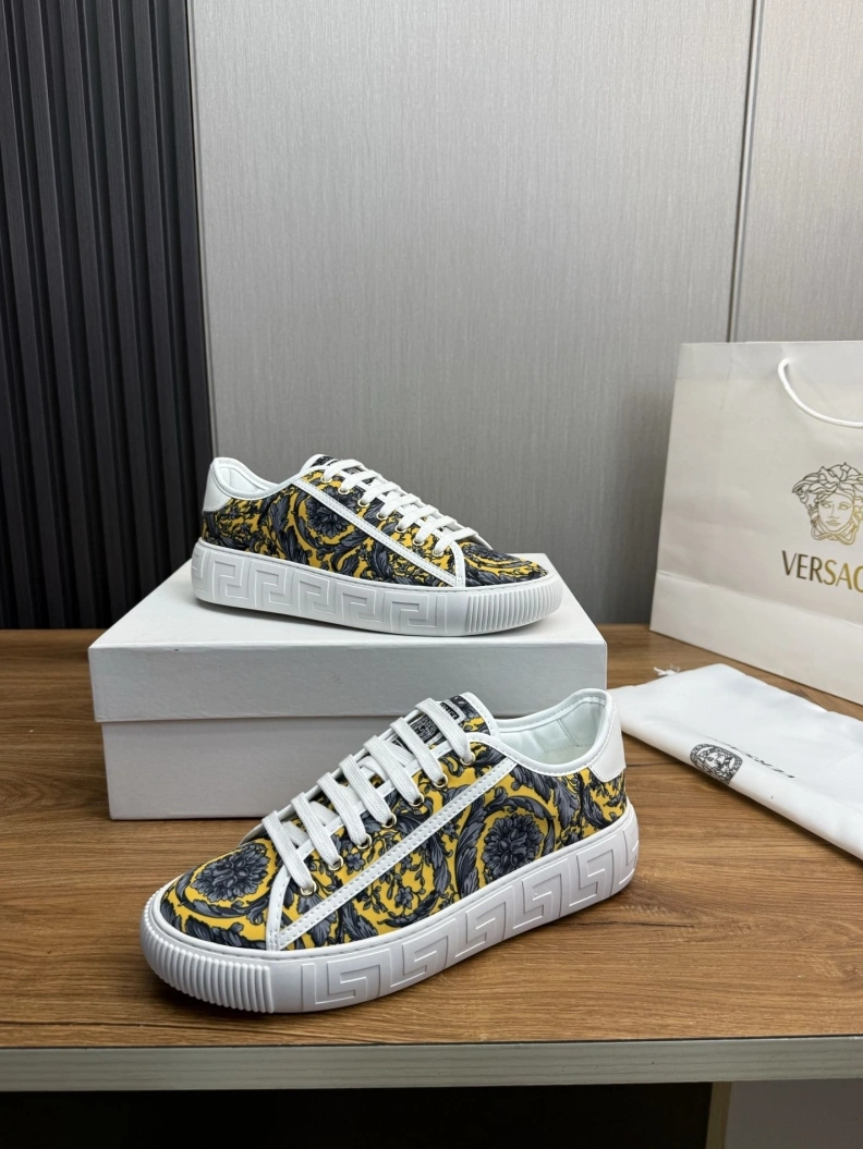 Gxvxnchy Sneakers Bright 152579