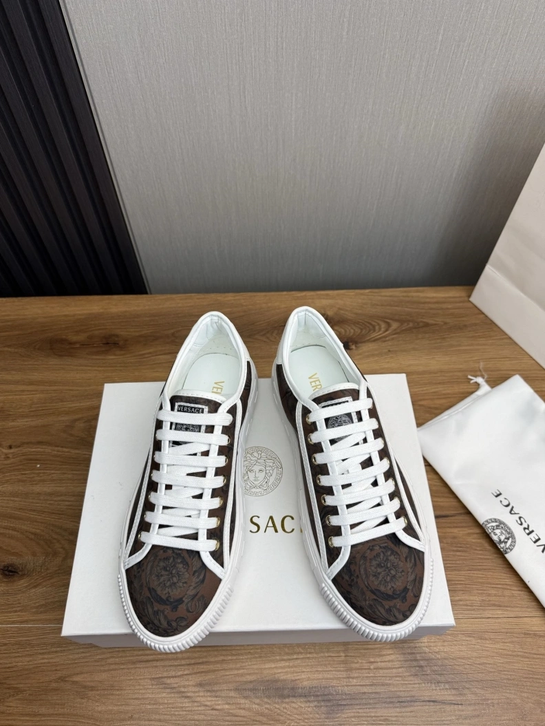 Gxvxnchy Sneakers DailyWear 152576