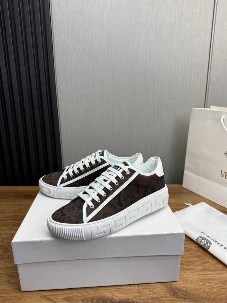 Gxvxnchy Sneakers DailyWear 152576