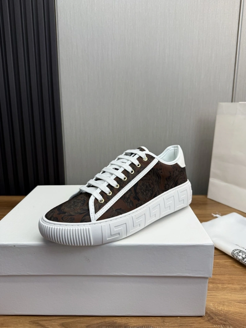 Gxvxnchy Sneakers DailyWear 152576