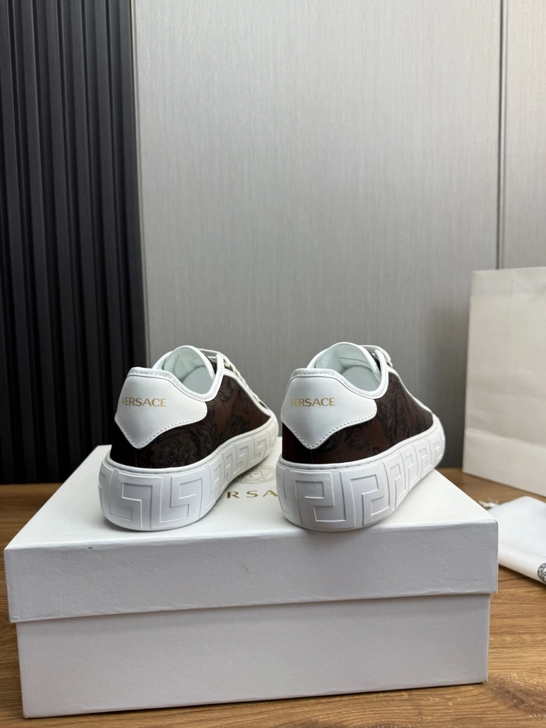 Gxvxnchy Sneakers DailyWear 152576