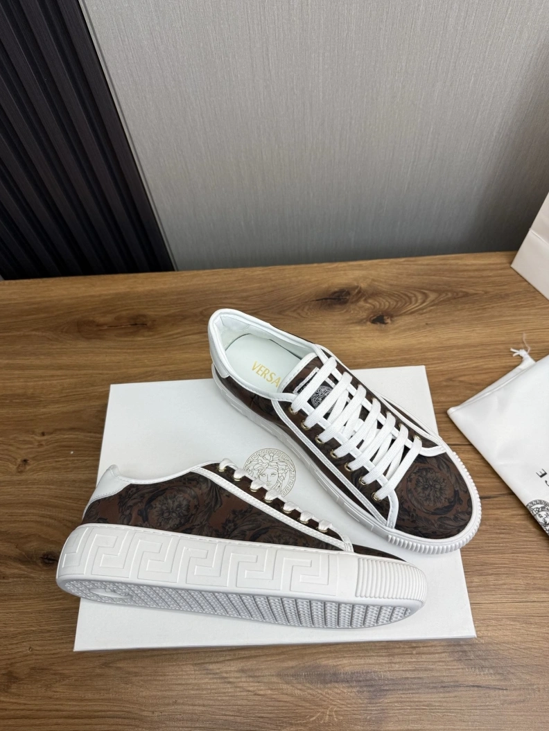 Gxvxnchy Sneakers DailyWear 152576