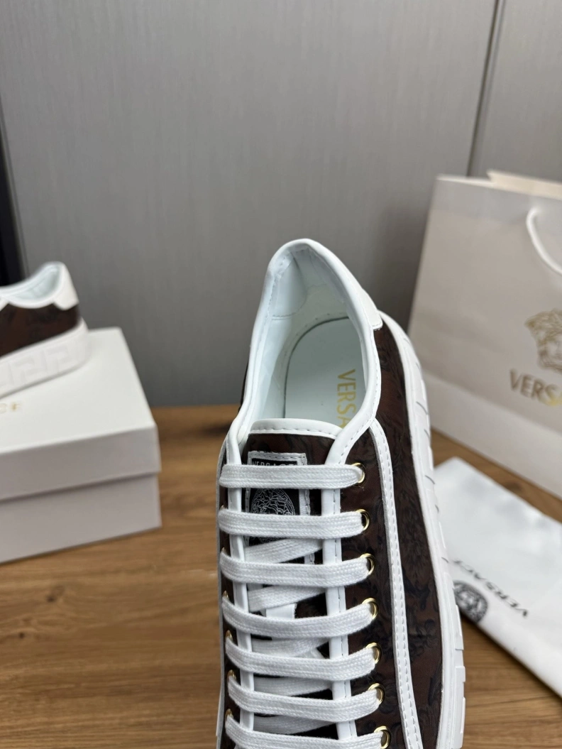 Gxvxnchy Sneakers DailyWear 152576