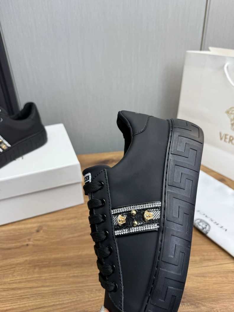 Gxvxnchy Sneakers WellDesigned 152578