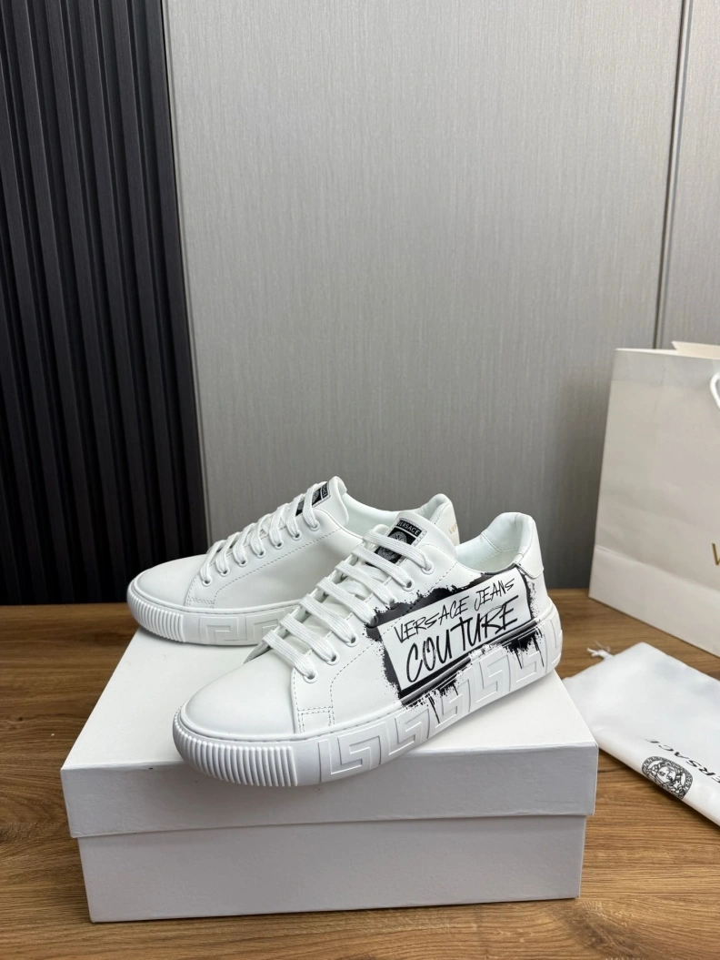 Bold Gxvxnchy Sneakers 152573