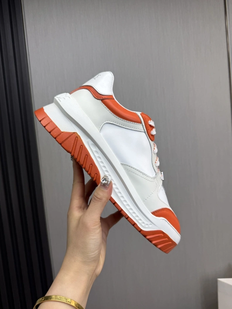 EyeCatching Gxvxnchy Sneakers 152571