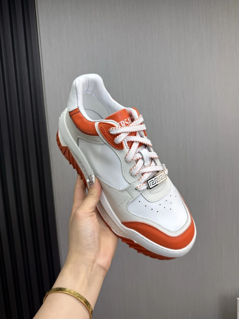 EyeCatching Gxvxnchy Sneakers 152571