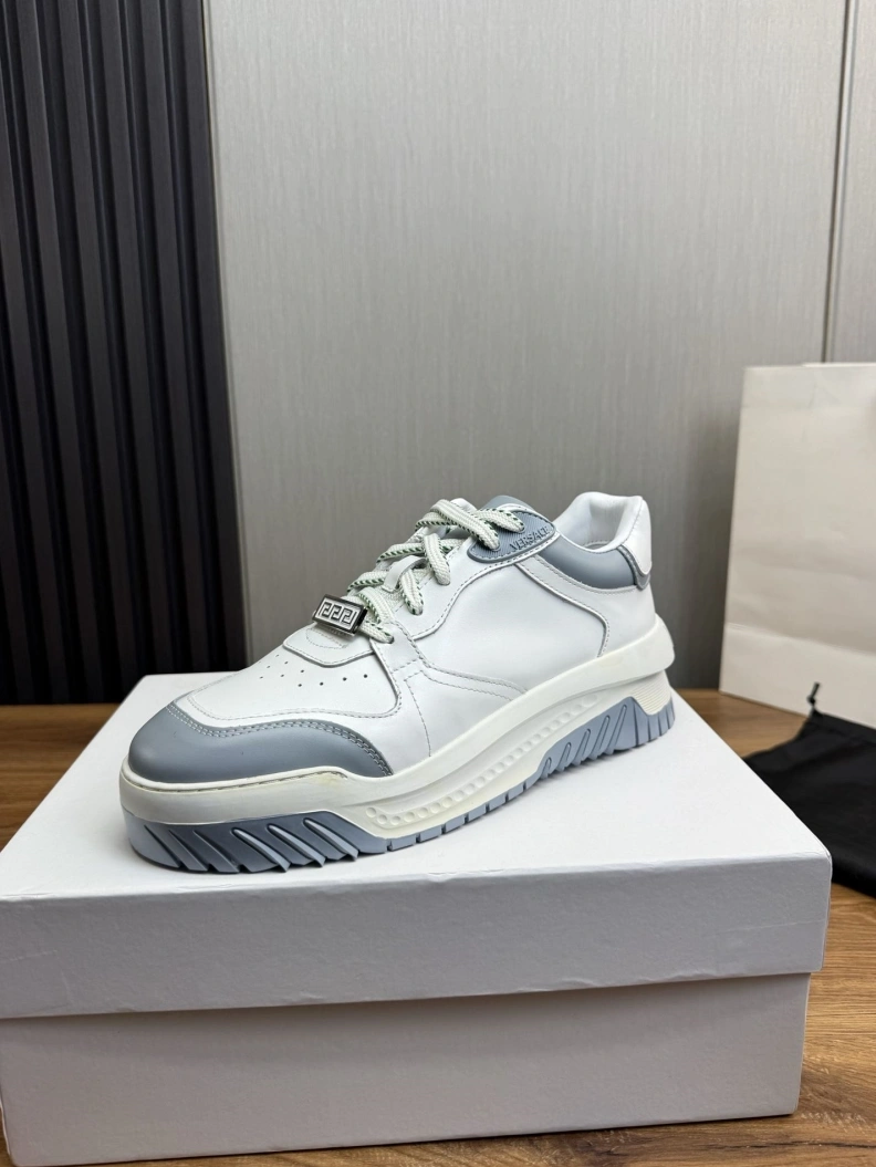 Flexible Gxvxnchy Sneakers 152560
