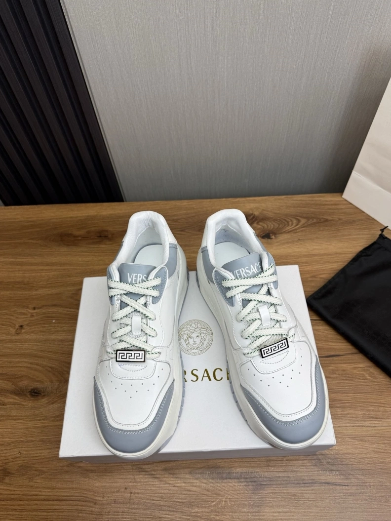 Flexible Gxvxnchy Sneakers 152560