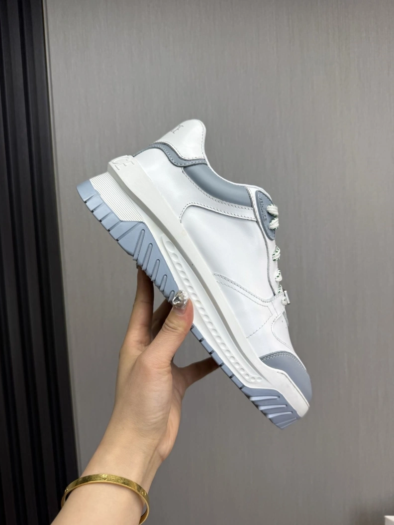 Flexible Gxvxnchy Sneakers 152560