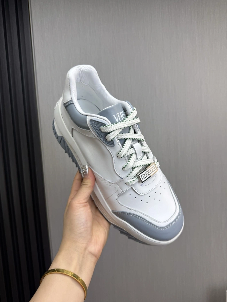Flexible Gxvxnchy Sneakers 152560